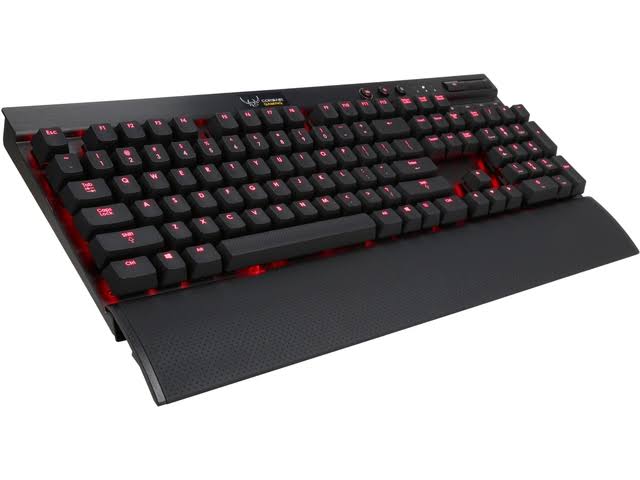 CORSAIR Gaming K70 USB Mechanical Keyboard - Anodized Black Brushed Aluminum