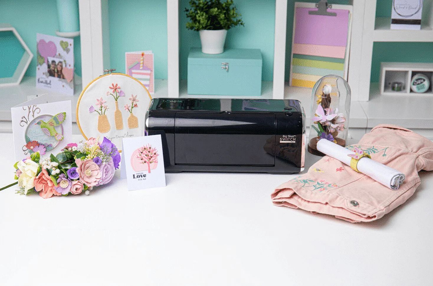 Sizzix Big Shot Switch Plus Electric Die Cutting & Embossing Machine (9") Inspired by Tim Holtz | Scrapbooking, Cardmaking & Papercraft