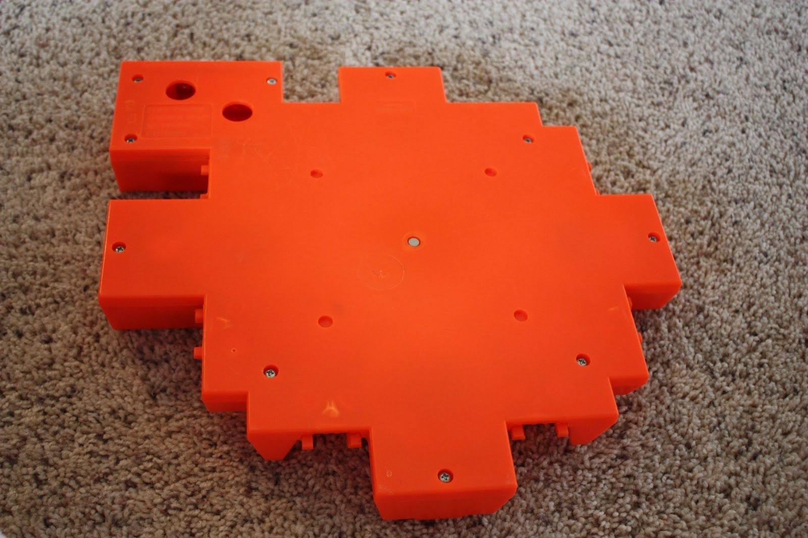 Hot Wheels Criss Cross Crash Track Set