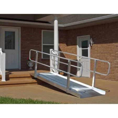 Prairie View Industries Solid Ramp, Silver