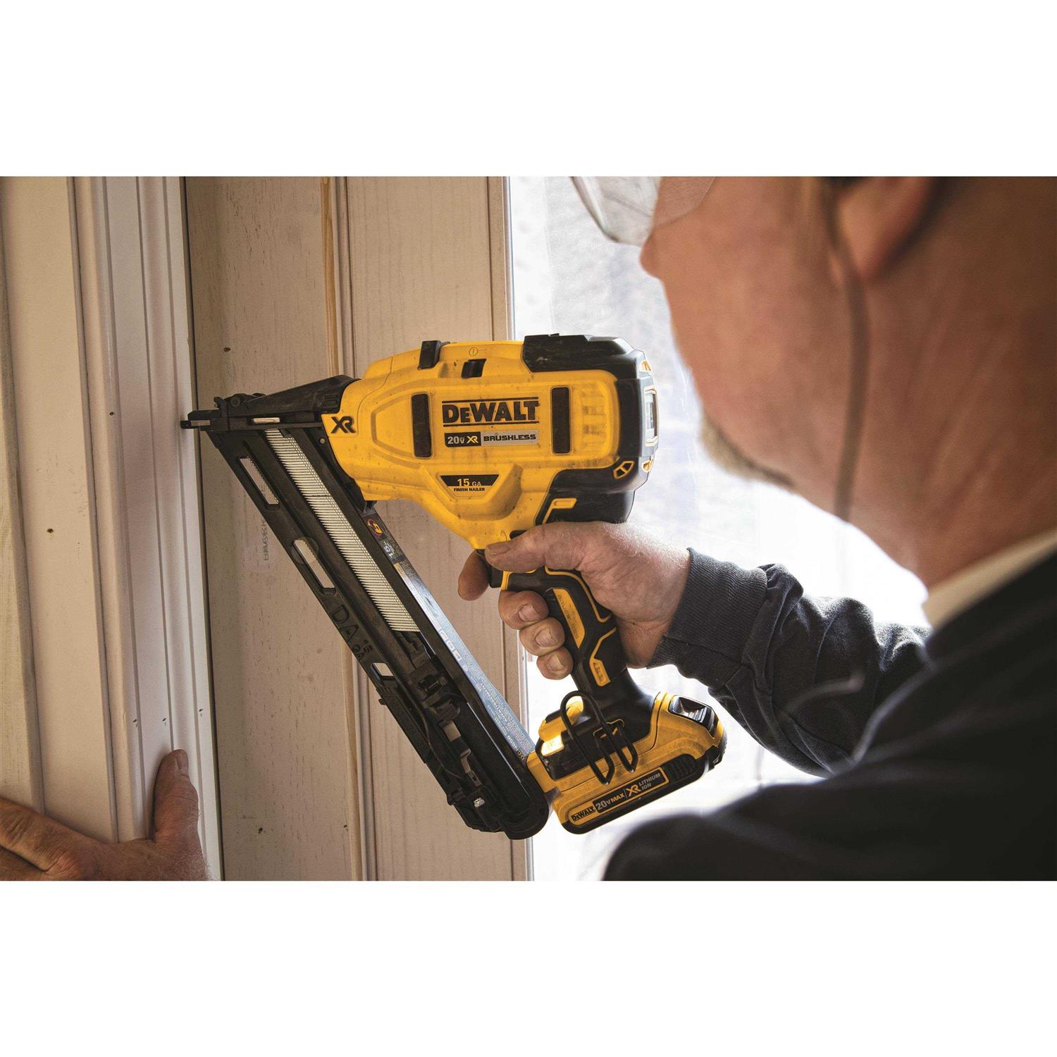 Dewalt DCN650D1 20V MAX XR 15-Gauge Cordless Angled Finish Nailer Kit - Shop Hardware Tools Online Store