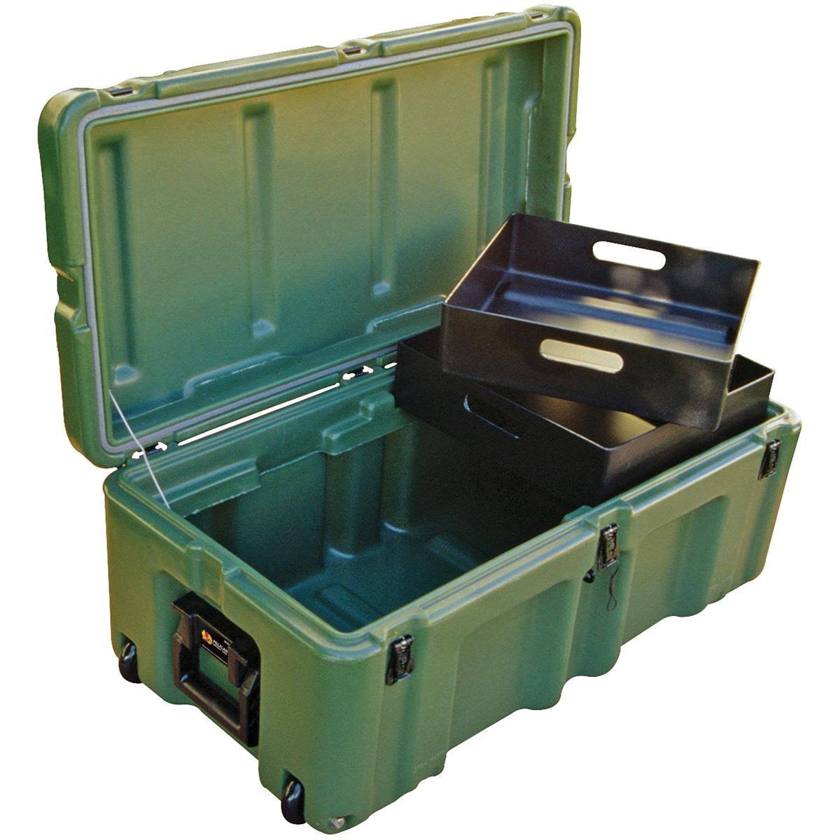 Pelican 472-FTLK-1 Footlocker for Movable Storage, Black