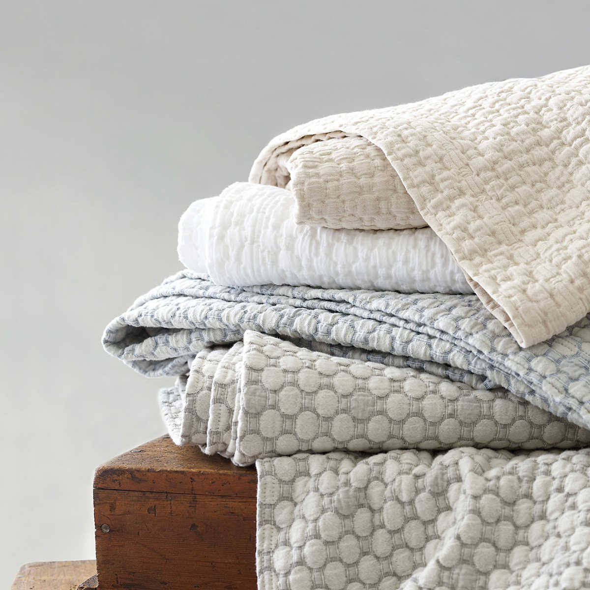 Pine Cone Hill Lodi Silver Matelasse Coverlet King