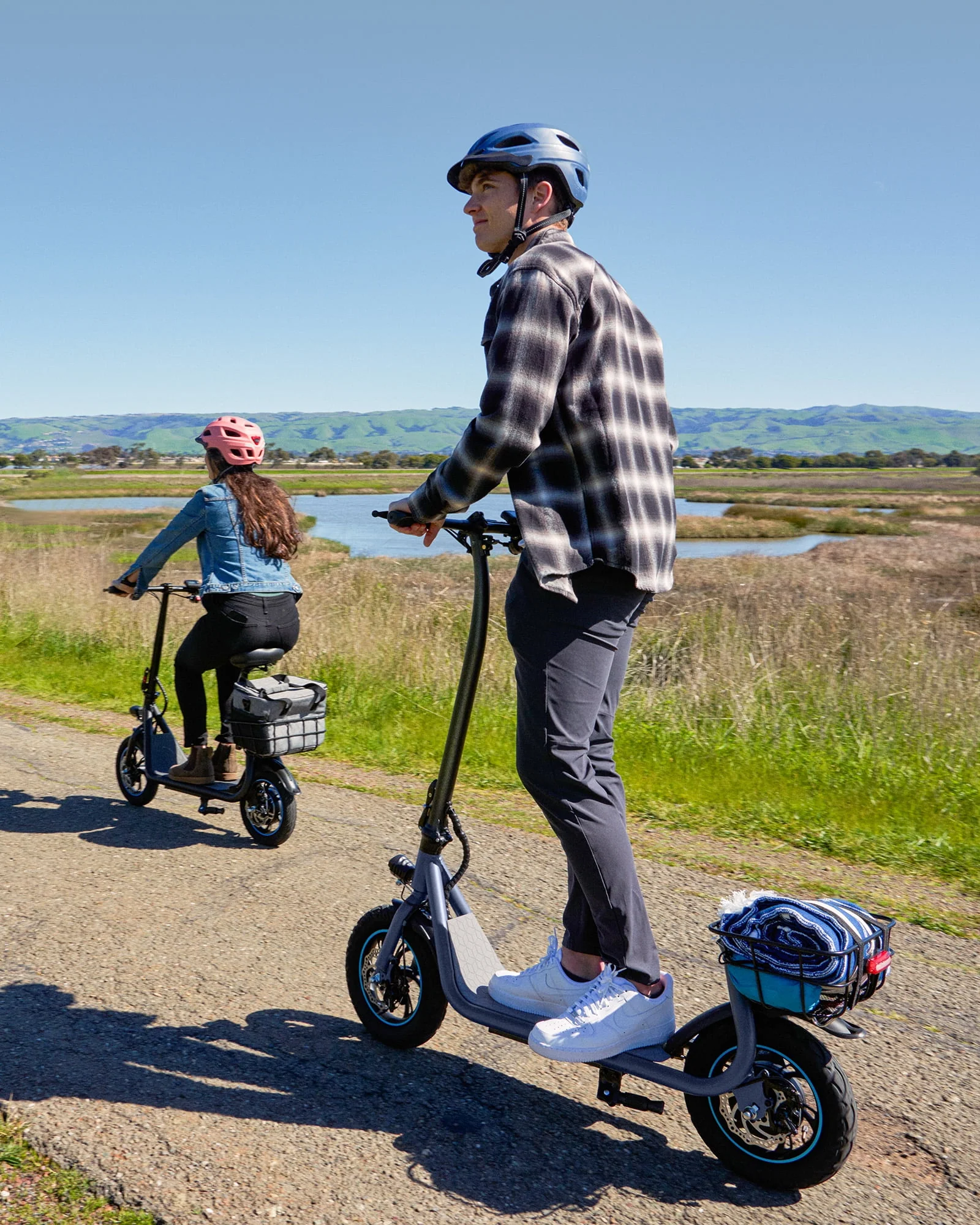 Kistp 550W Electric Scooter for Adults, 12 inch Commuter Electric Scooter with Basket and Wide Deck - up to 20 Miles 18.6MPH-Blue