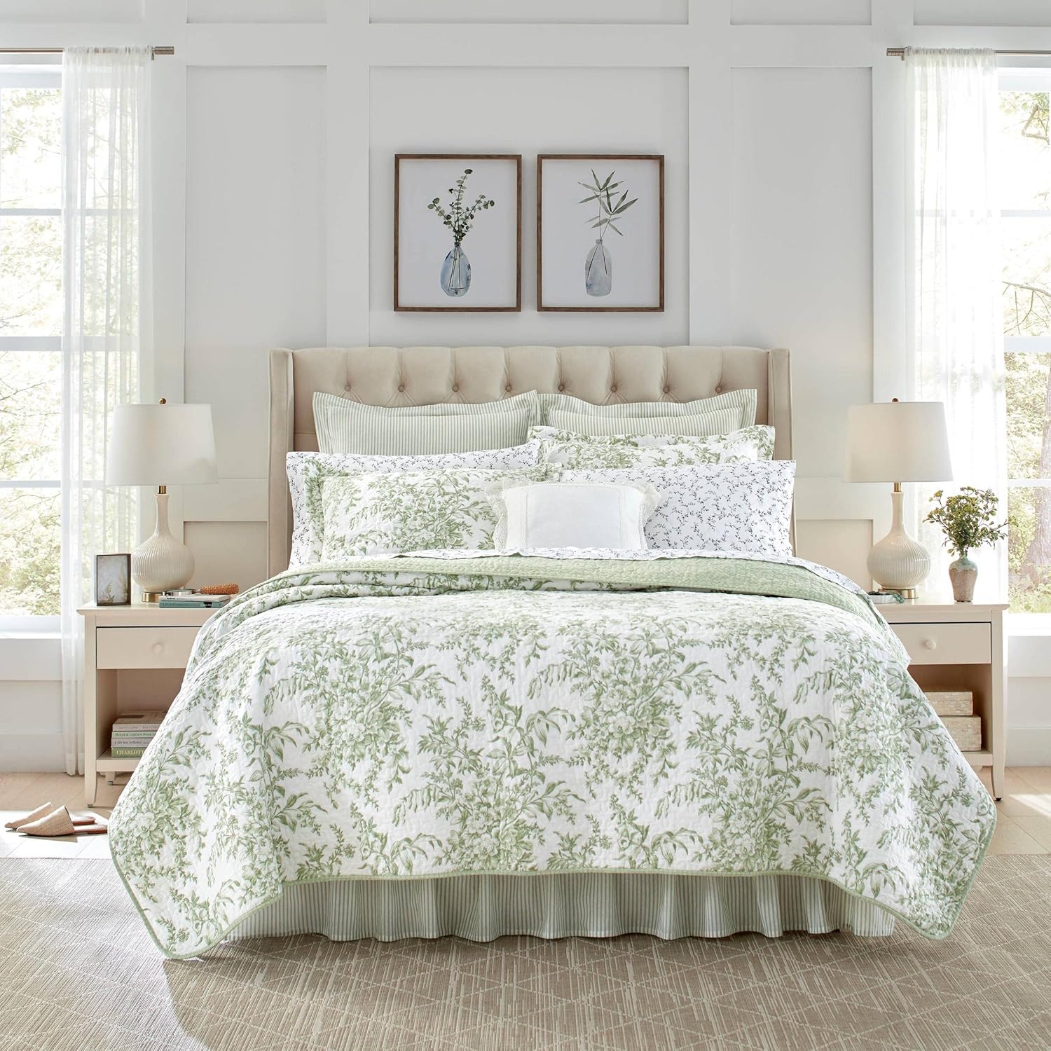 Laura Ashley - King Quilt Set, Reversible Cotton Bedding with Matching Shams, Lightweight Home Decor for All Seasons & Home - Cotton Ruffled Bedskirt, Lightweight & Classic Style