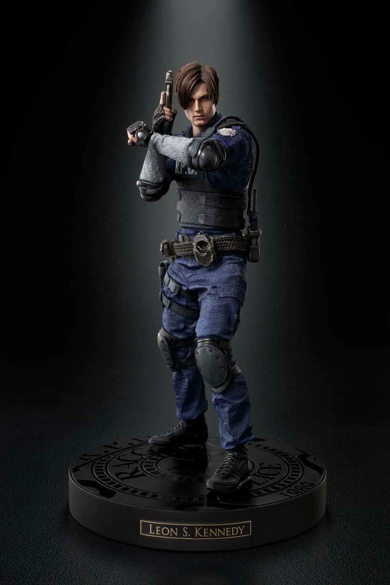 Capcom BIOHAZARD RE: 2 Z Version Collector's Edition Benefits Leon S. Kennedy PVC Figure Height:About 11.6 inch [Japan Import]