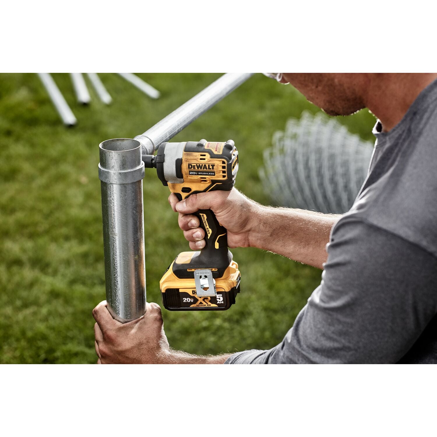 DeWalt DCF913B 20V MAX* 3/8′′ Cordless Impact Wrench w/ Hog Ring Anvil, Tool Only