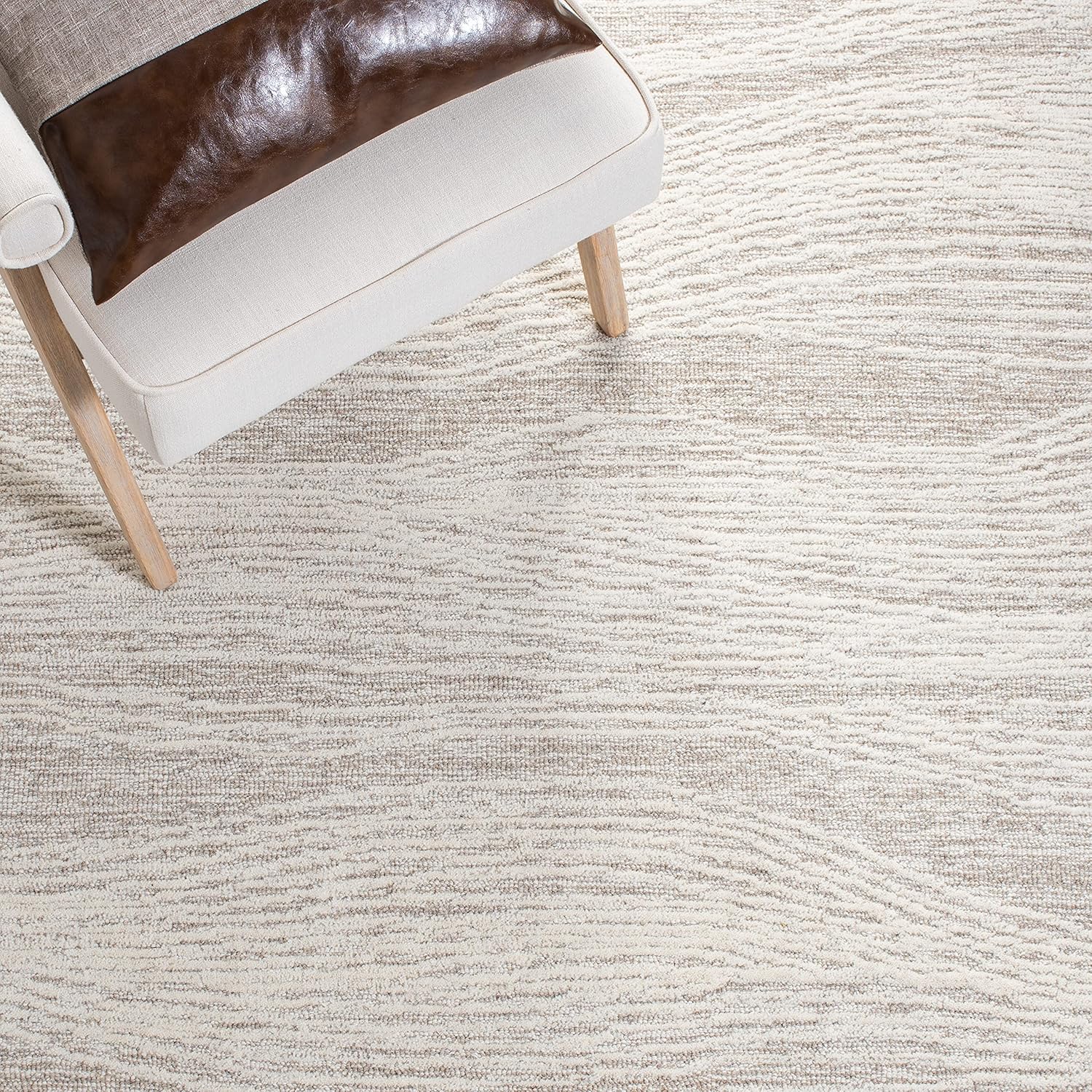 SAFAVIEH Metro Collection Area Rug - 9' x 12', Natural & Ivory, Handmade Modern Wool, Ideal for High Traffic Areas in Living Room, Bedroom (MET995A)