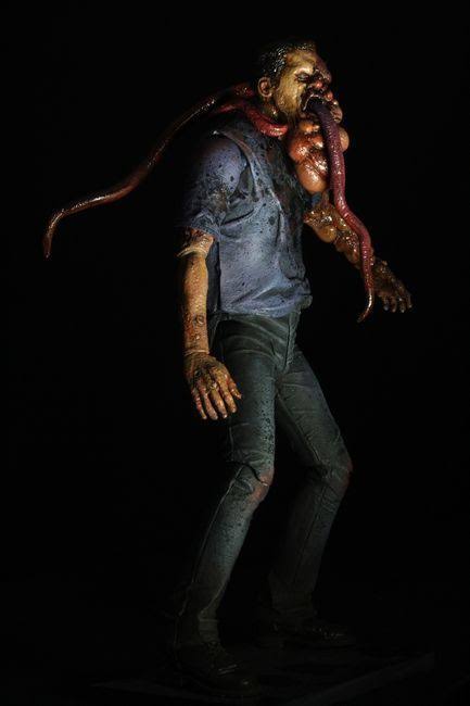 Left 4 Dead Smoker Action Figure