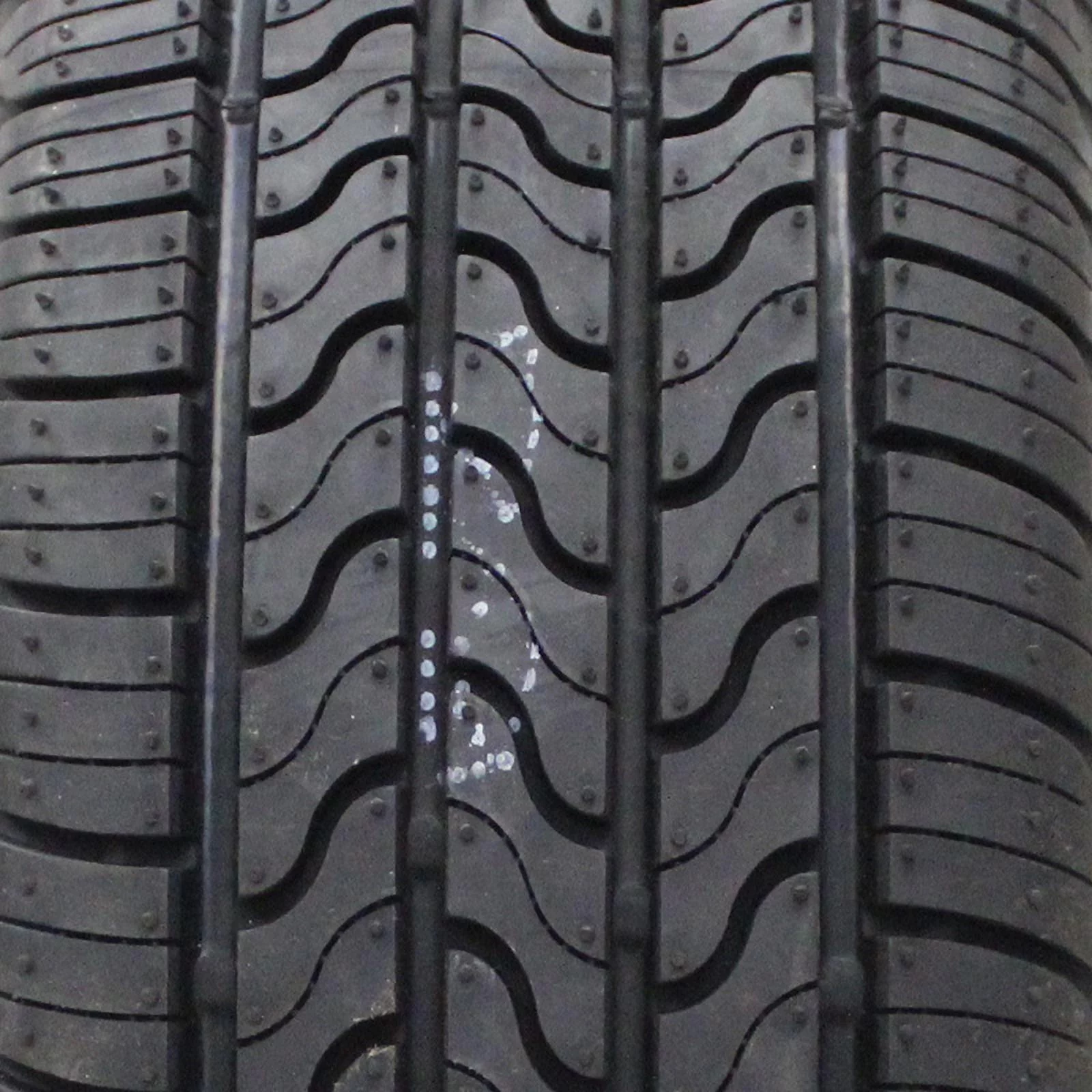 Firestone All Season 245/60R18 105 T Tire