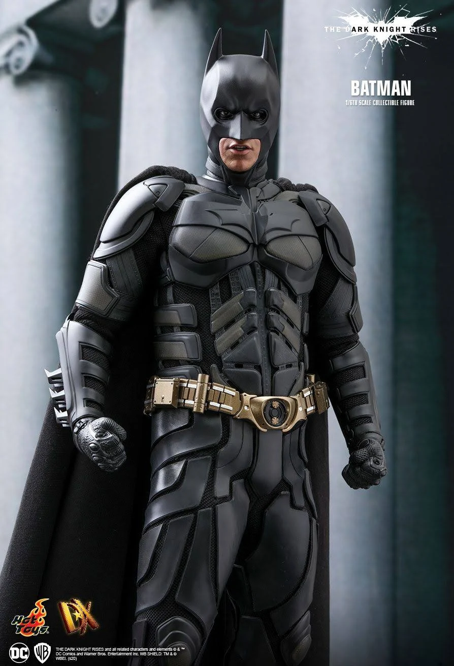 The Dark Knight Rises Batman Sixth Scale Figure (PREORDER)