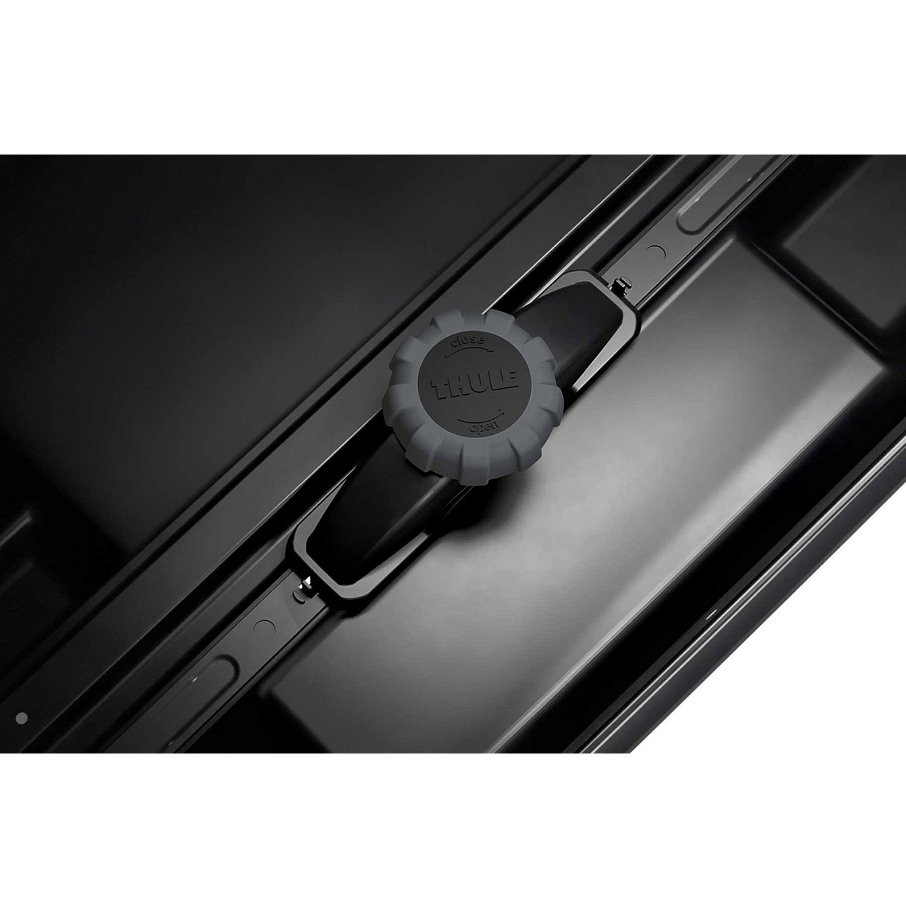 Thule Motion XT L Cargo Box