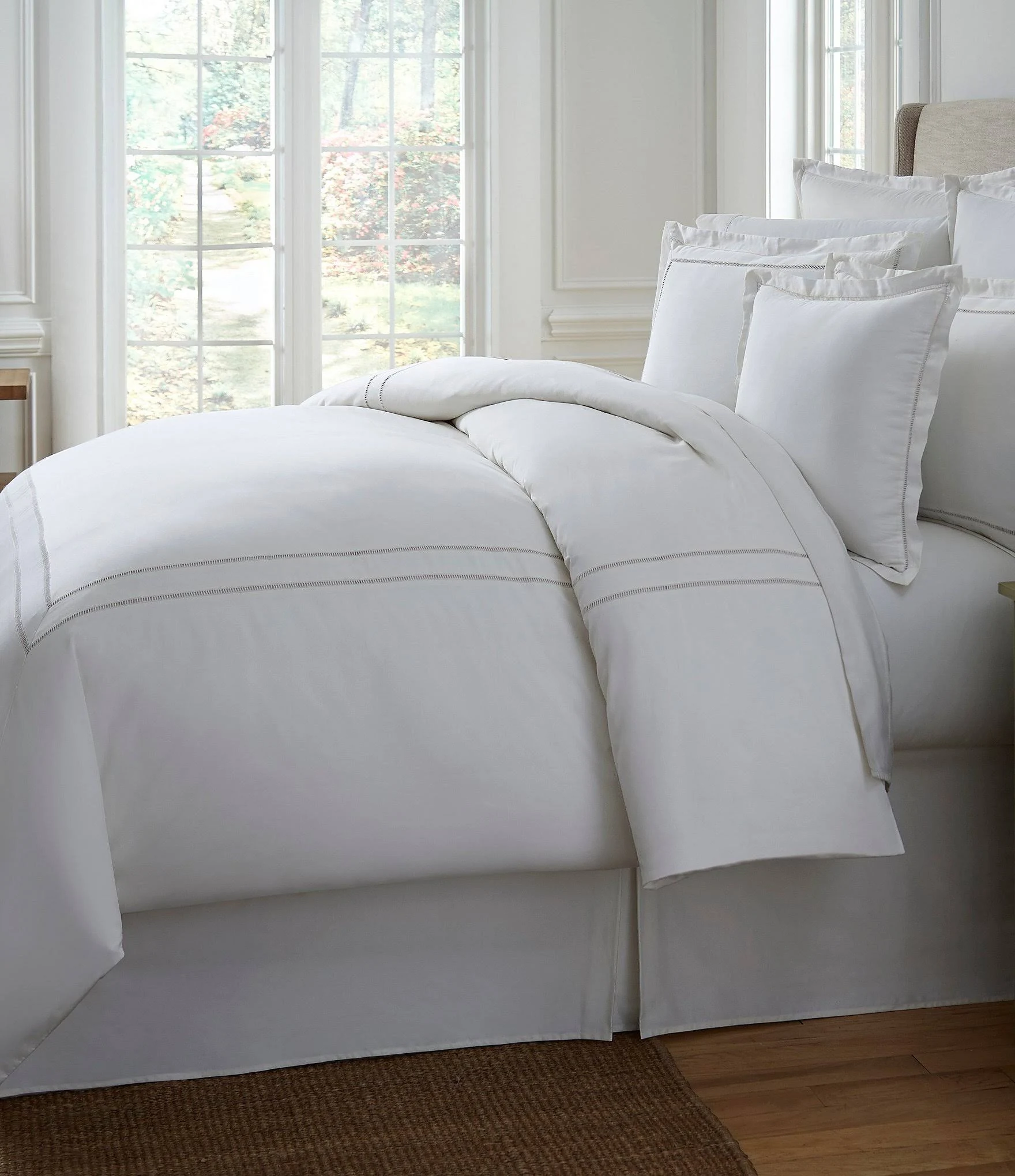 Southern Living Heirloom 500-Thread-Count Sateen Twill Comforter - King