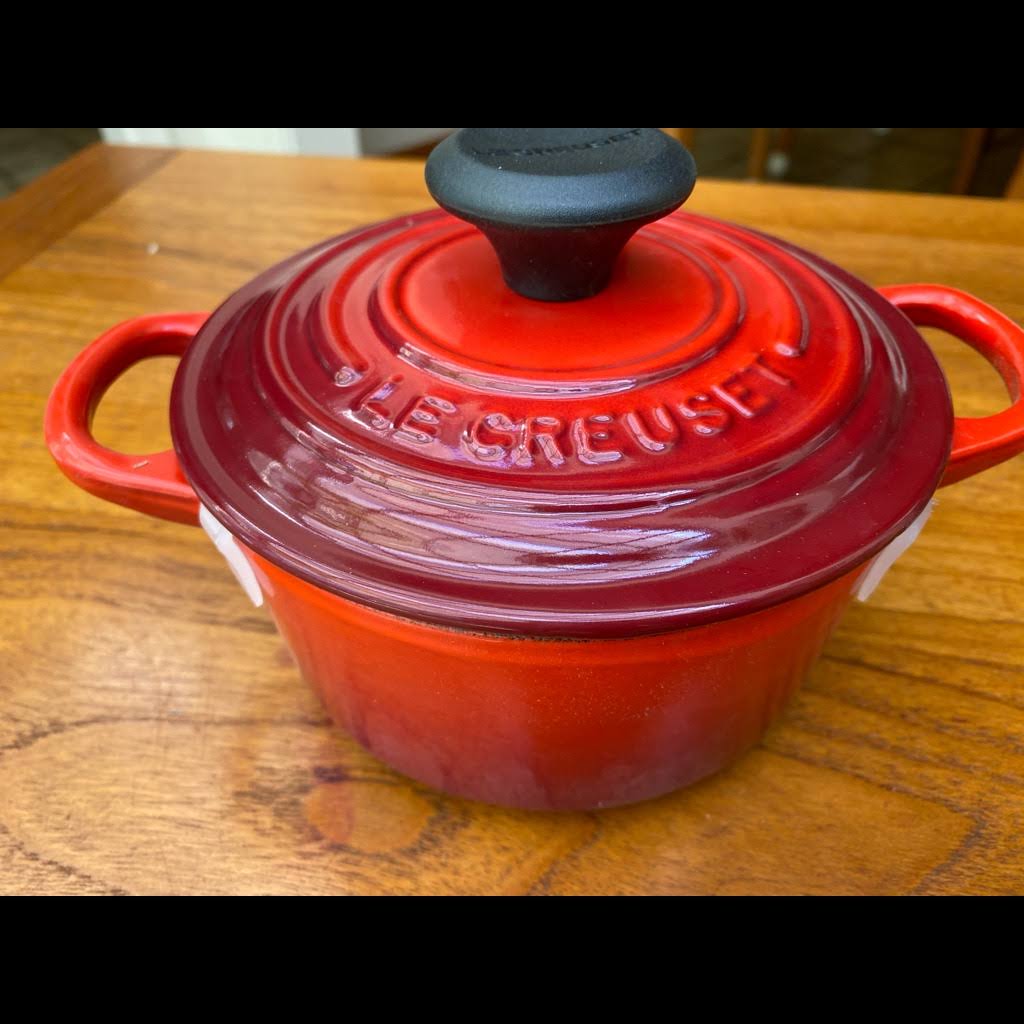 Le Creuset Signature 1-Quart Cast Iron Round Dutch Oven - Cerise