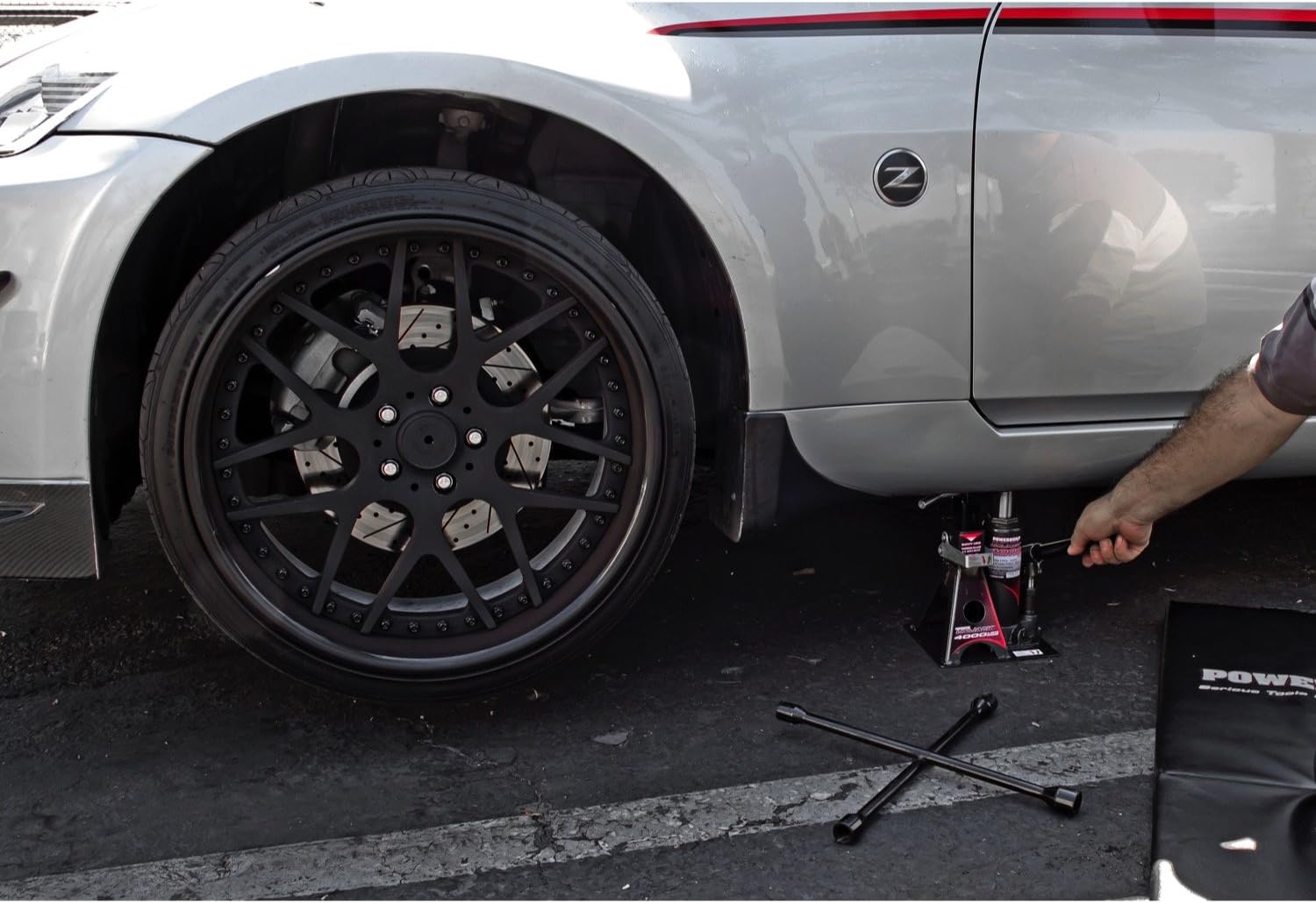 Powerbuilt 2 Ton UniJack Combination Hydraulic Bottle Jack / Jackstand in 1 Unit, Compact, Portable, Wide Base, for Unibody Sedans, CUVs, SUVs, Cars, - 620470