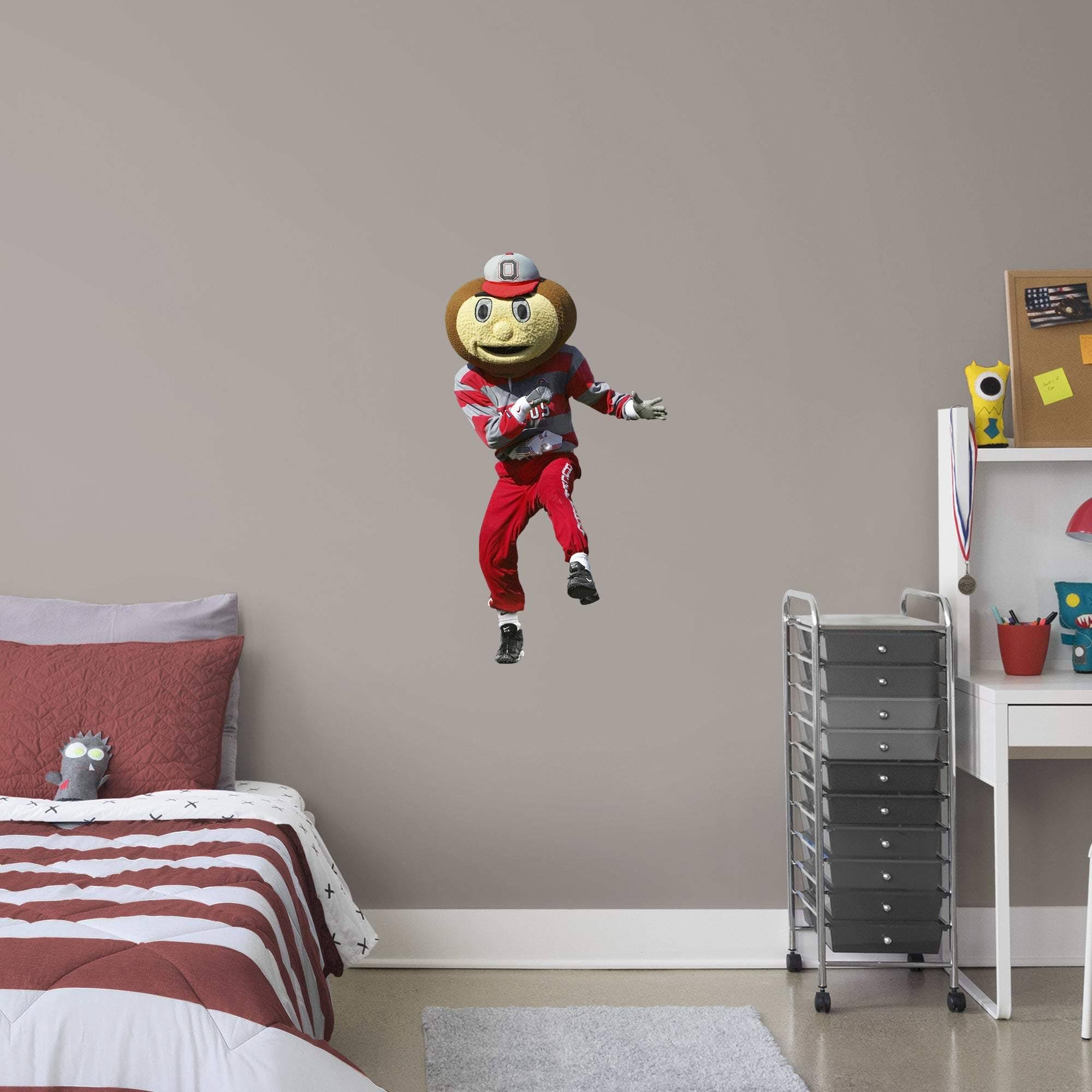 Fathead NCAA Ohio State Buckeyes Ohio State Buckeyes: Brutus Buckeye Mascot