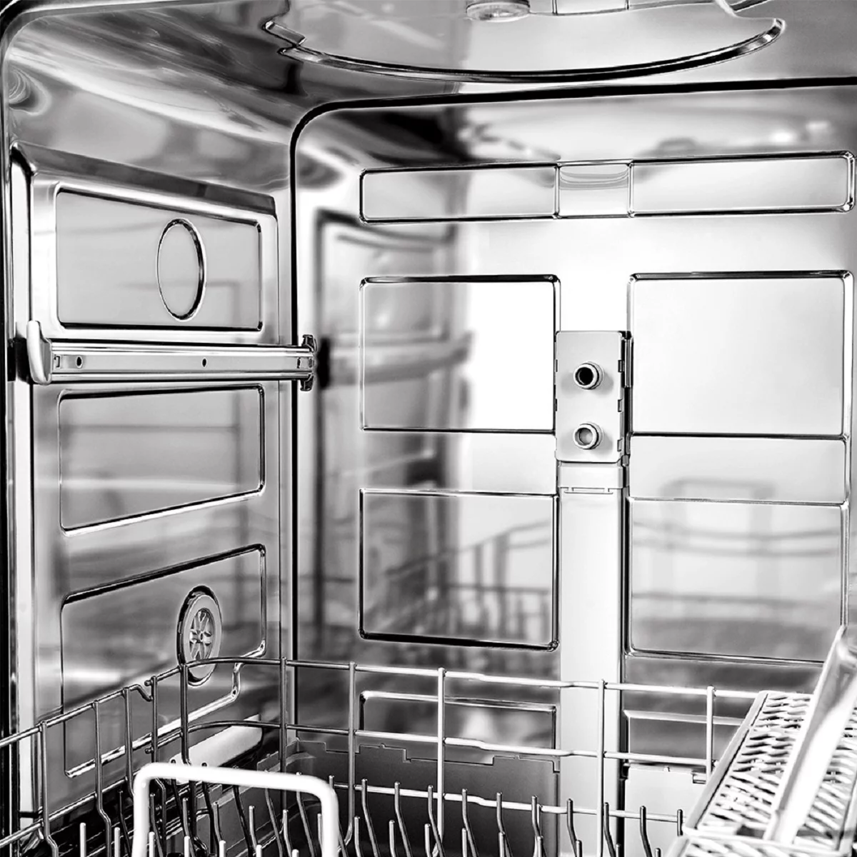 Midea 52 dBA 24" Built-In Dishwasher with Extended Dry