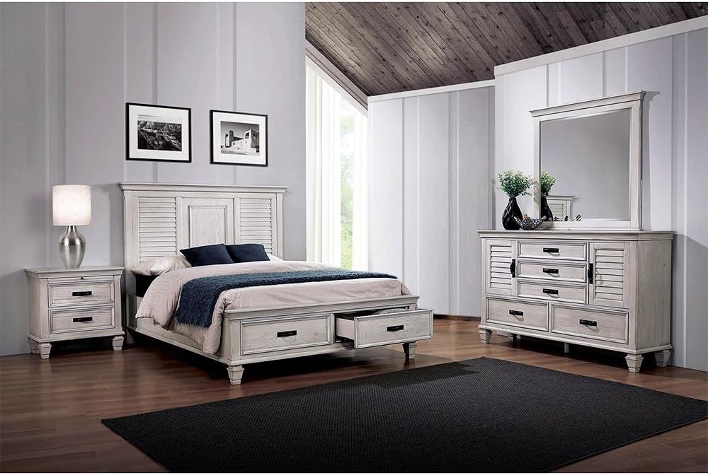 Coaster Franco Queen Bed 4-Piece Set, Distressed White