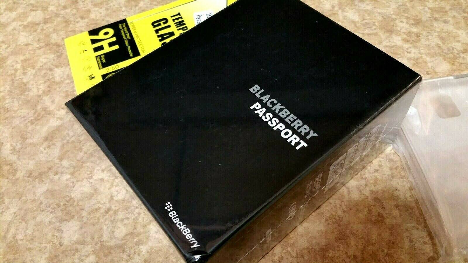 Blackberry Passport - Factory Unlocked Smartphone - White (U.S. Warranty)