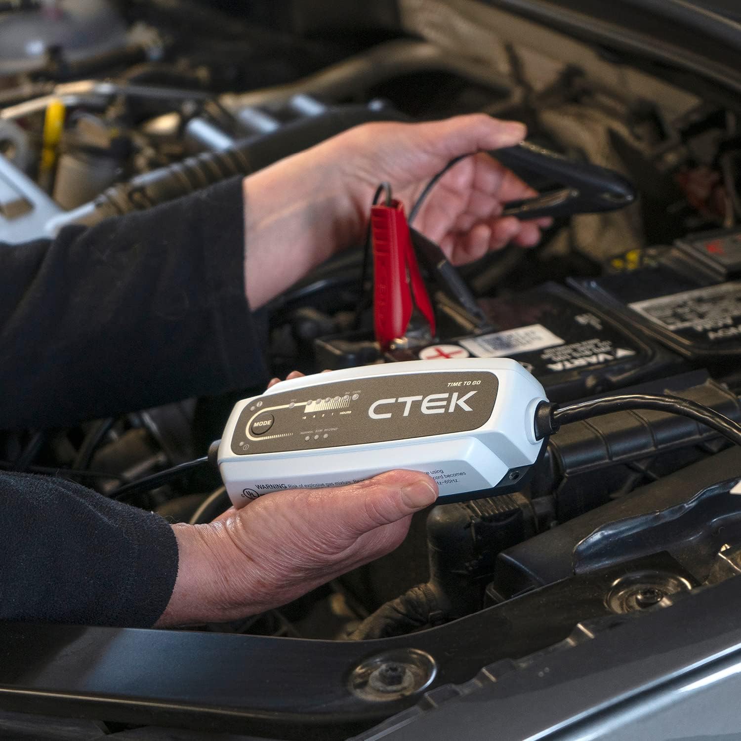 CTEK (40-255) CT5 Time To Go-12 Volt Battery Charger and Maintainer with Accessories