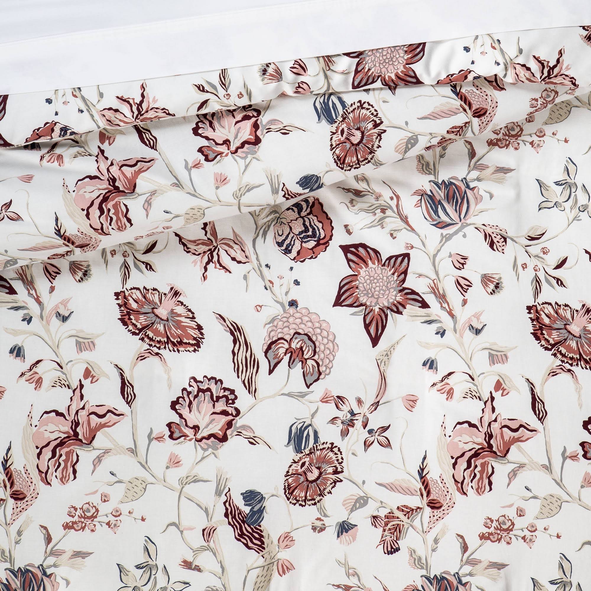 Full/Queen Traditional Floral Printed Family Friendly Comforter u0026 Sham Set Warm - Threshold
