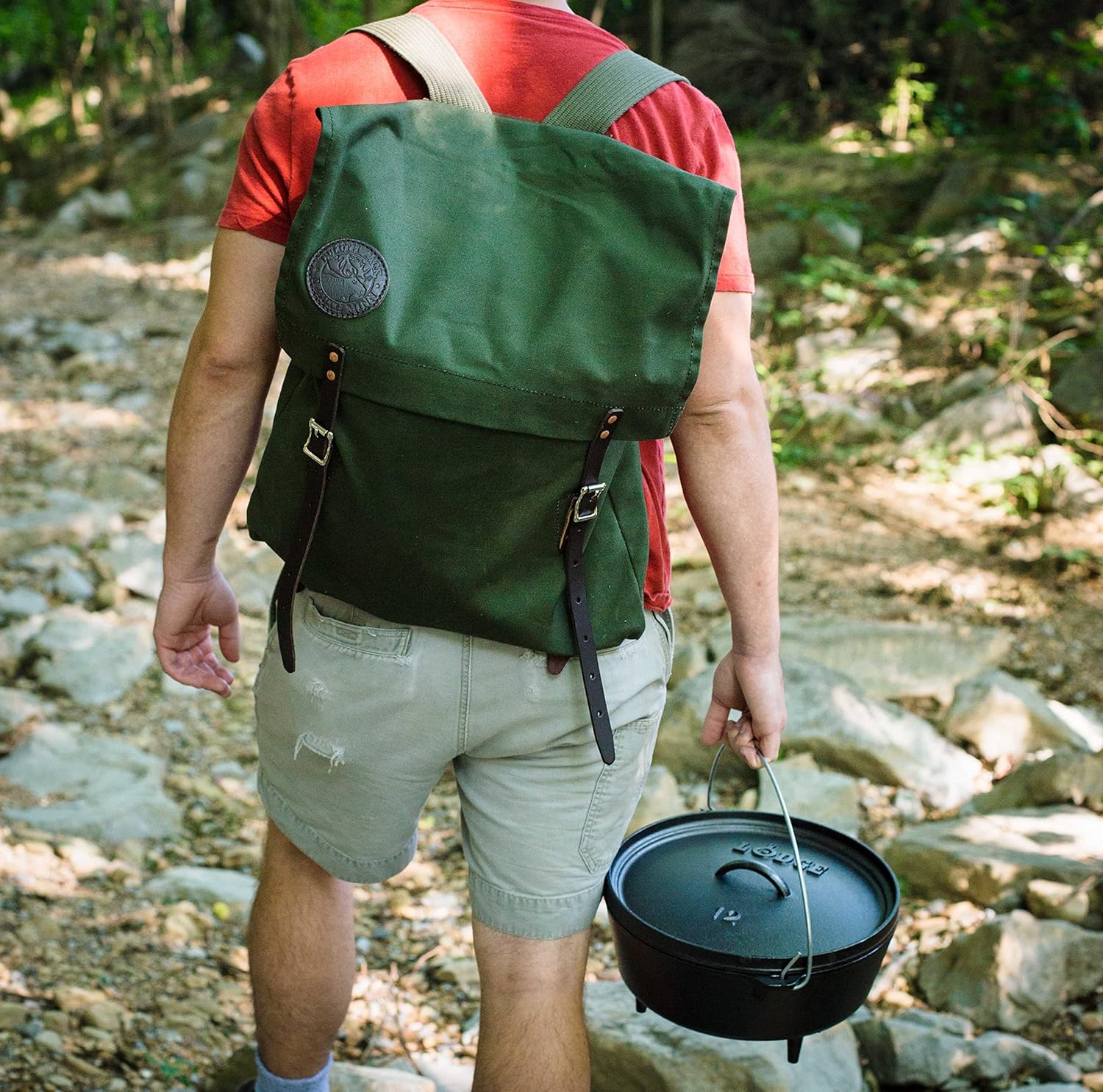 Lodge Tall Boy Tripod with 6 Quart Camp Dutch Oven and 12-Pack Aluminum Foil Dutch Oven Liners