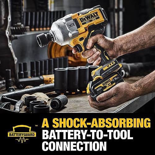 DEWALT 20V MAX Cordless Impact Wrench Kit, 1/2" Hog Ring, Battery and Charger Included (DCF961GP1)