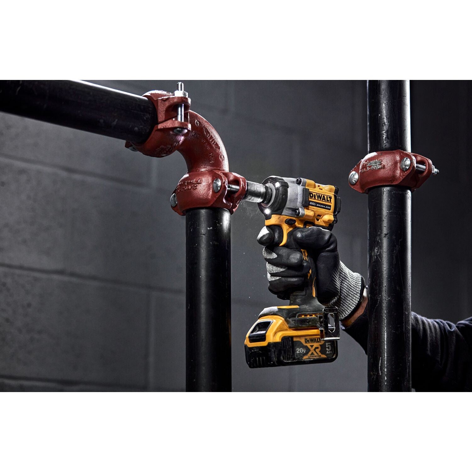DeWalt DCF922B ATOMIC 20V MAX* 1/2′′ Cordless Impact Wrench w/ Detent Pin Anvil, Tool Only