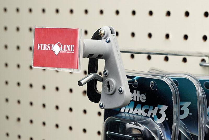 Southern Imperial Universal Peg Hook Lock
