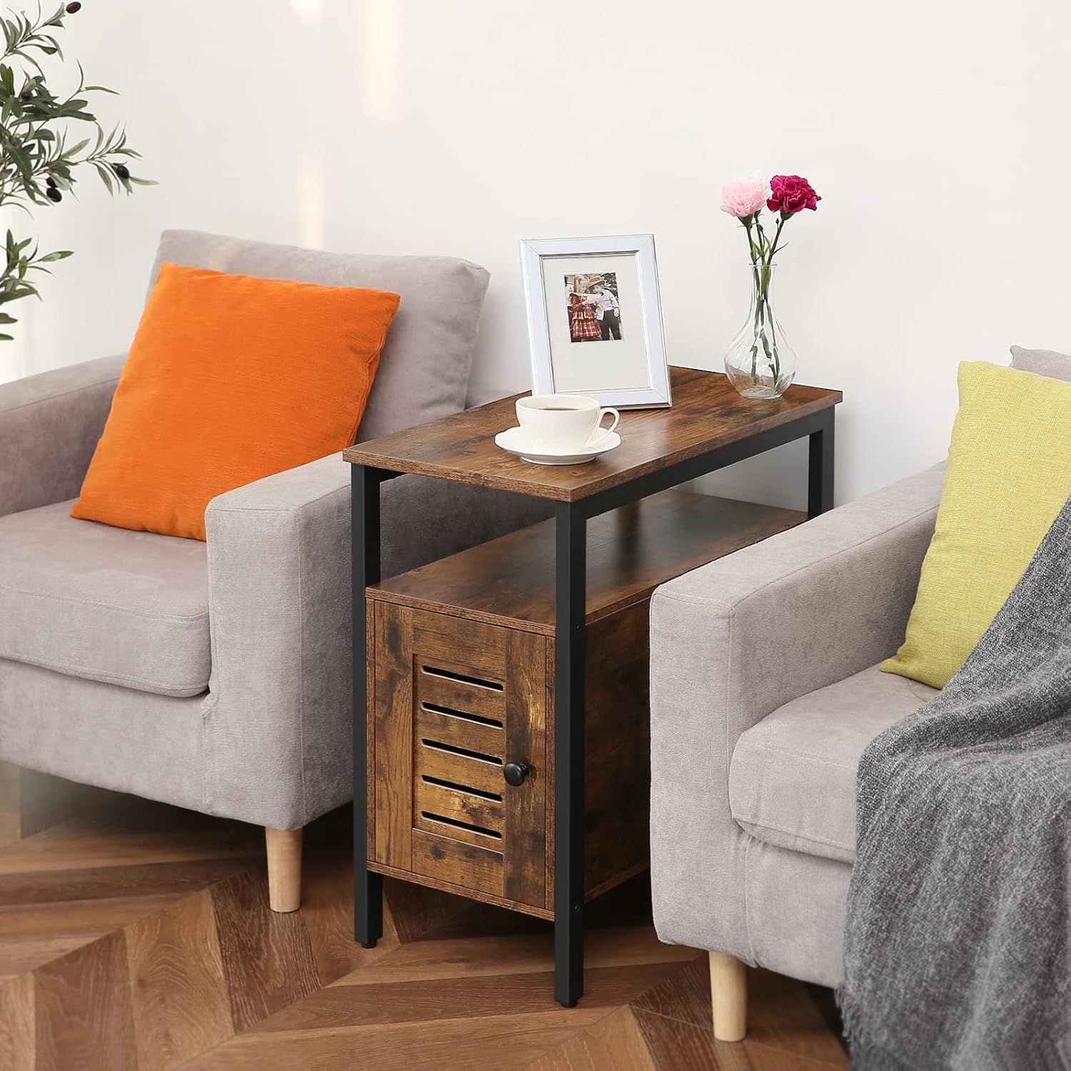 HOOBRO Narrow Nightstand with Cabinet, Side Table with Switchable Door for Small Space, Industrial End Table for Reception Room, Bedroom, Kitchen, 23.6 x 12.6 x 23.6 inches, Rustic Brown BF94BZ01