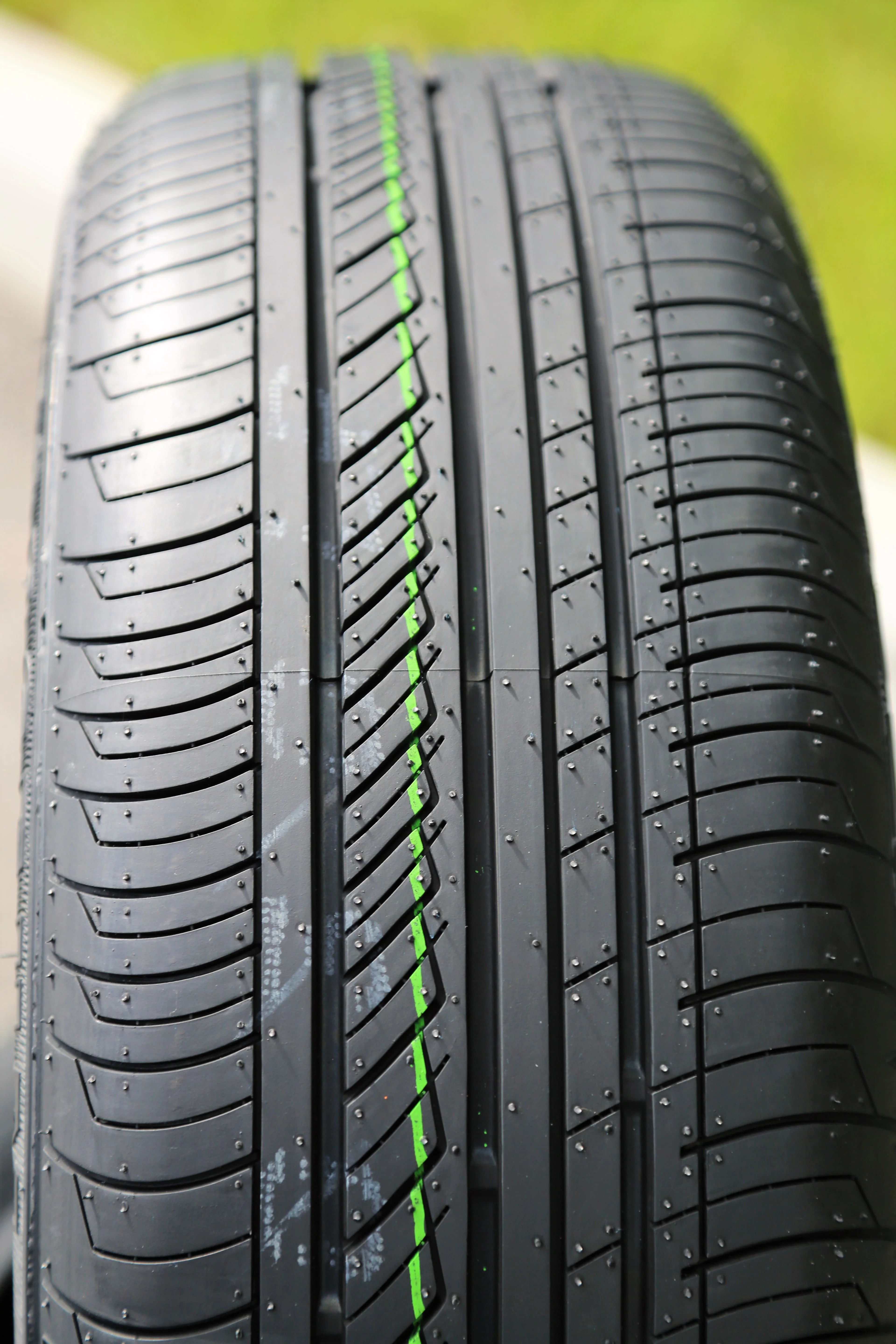 Set of 4 (FOUR) Forceum Ecosa 175/70R13 82H A/S All Season Tires