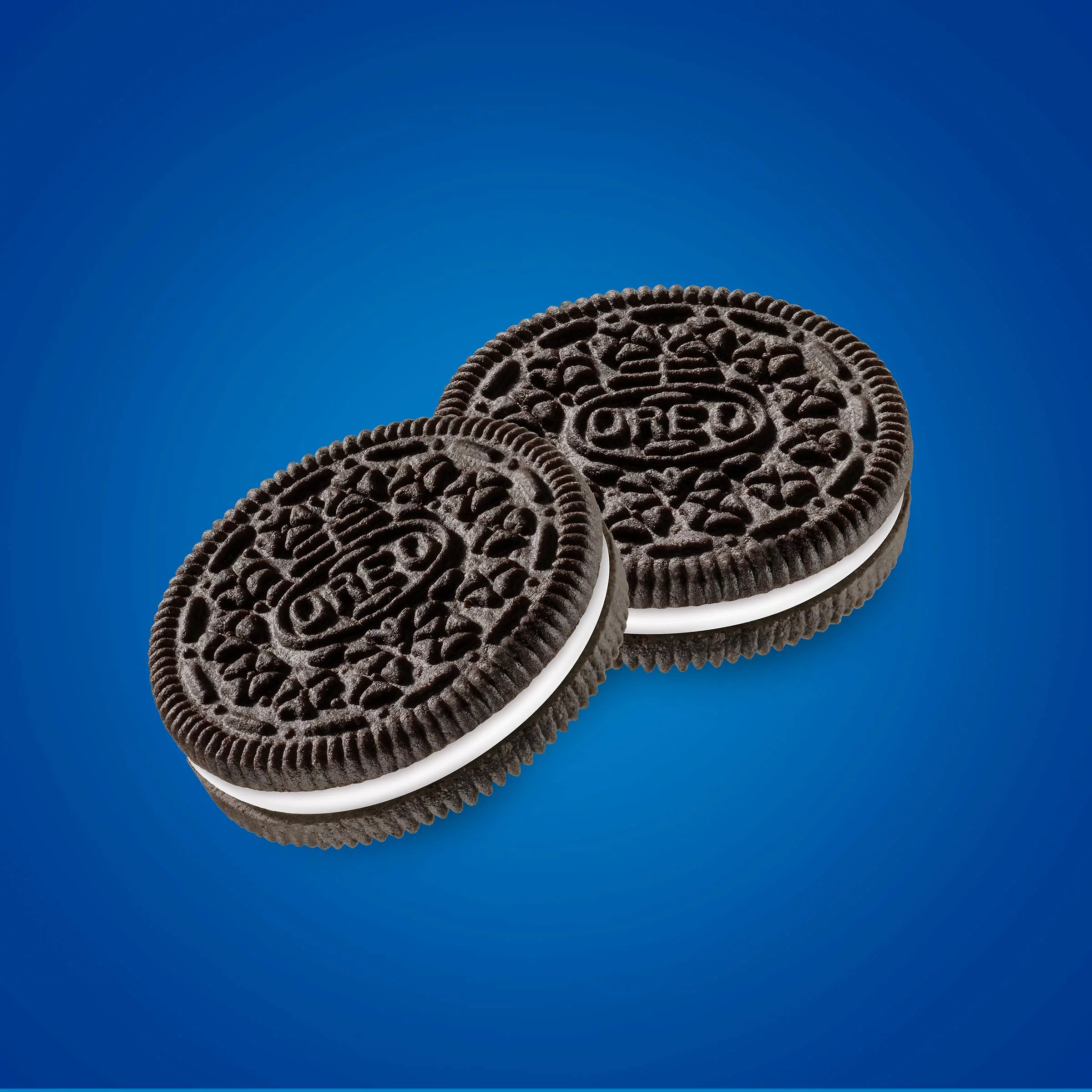 OREO Chocolate Sandwich Cookies, Family Size, (Pack of 18)