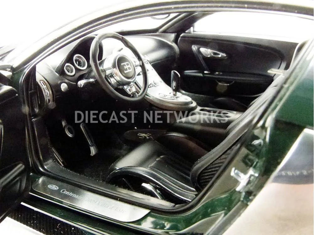 AUTOart 70958 Bugatti Veyron L&EDITION Centenaire 1/18 Racing Green / Campbell