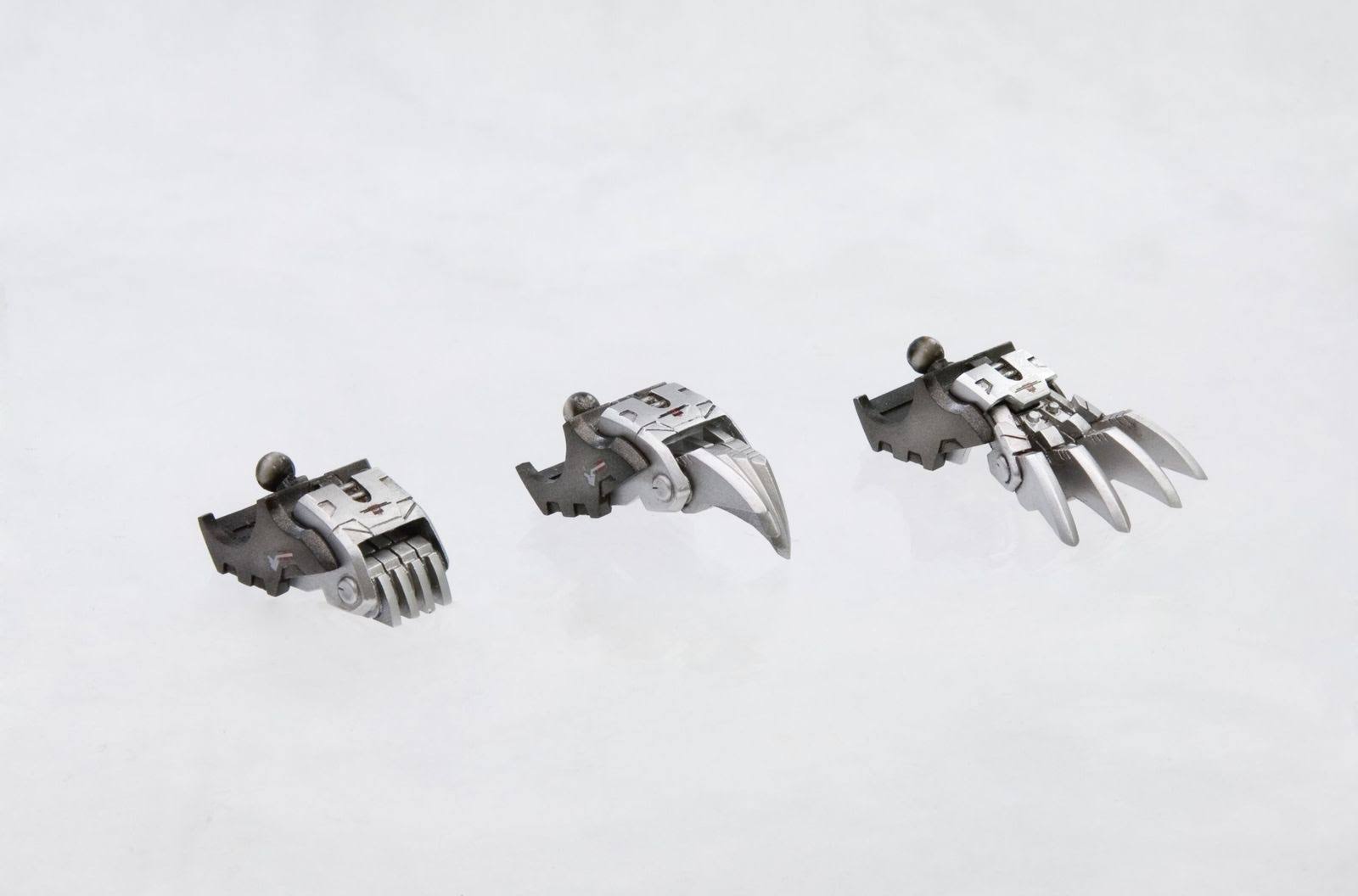 Kotobukiya Zoids EZ-035 Lightning Saix (1/72 Scale Plastic Kit)