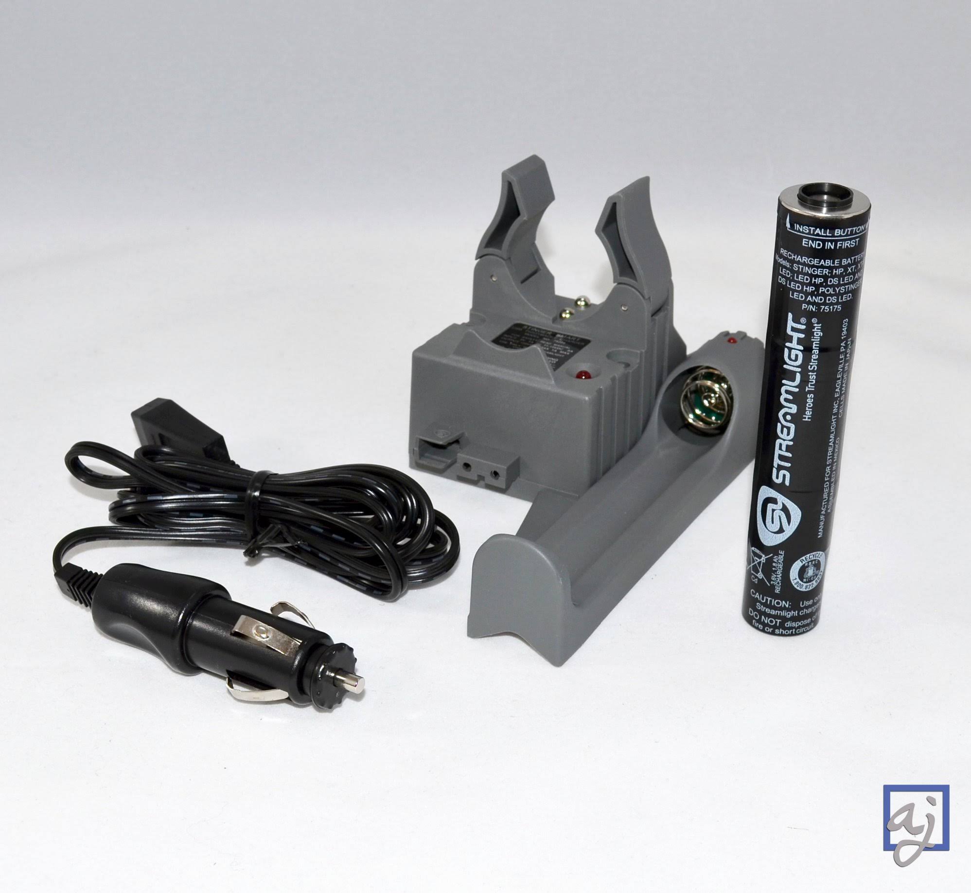Bundle: Streamlight Stinger Piggyback Smart Charger w/Battery 75277 + DC Car Cord