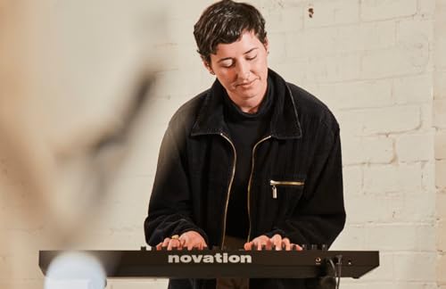 Novation Launchkey 37 [MK3] MIDI Keyboard Controller - Seamless Ableton Live Integration. Chord Mode, Scale Mode, and Arpeggiator — All the software you need for Music Production.