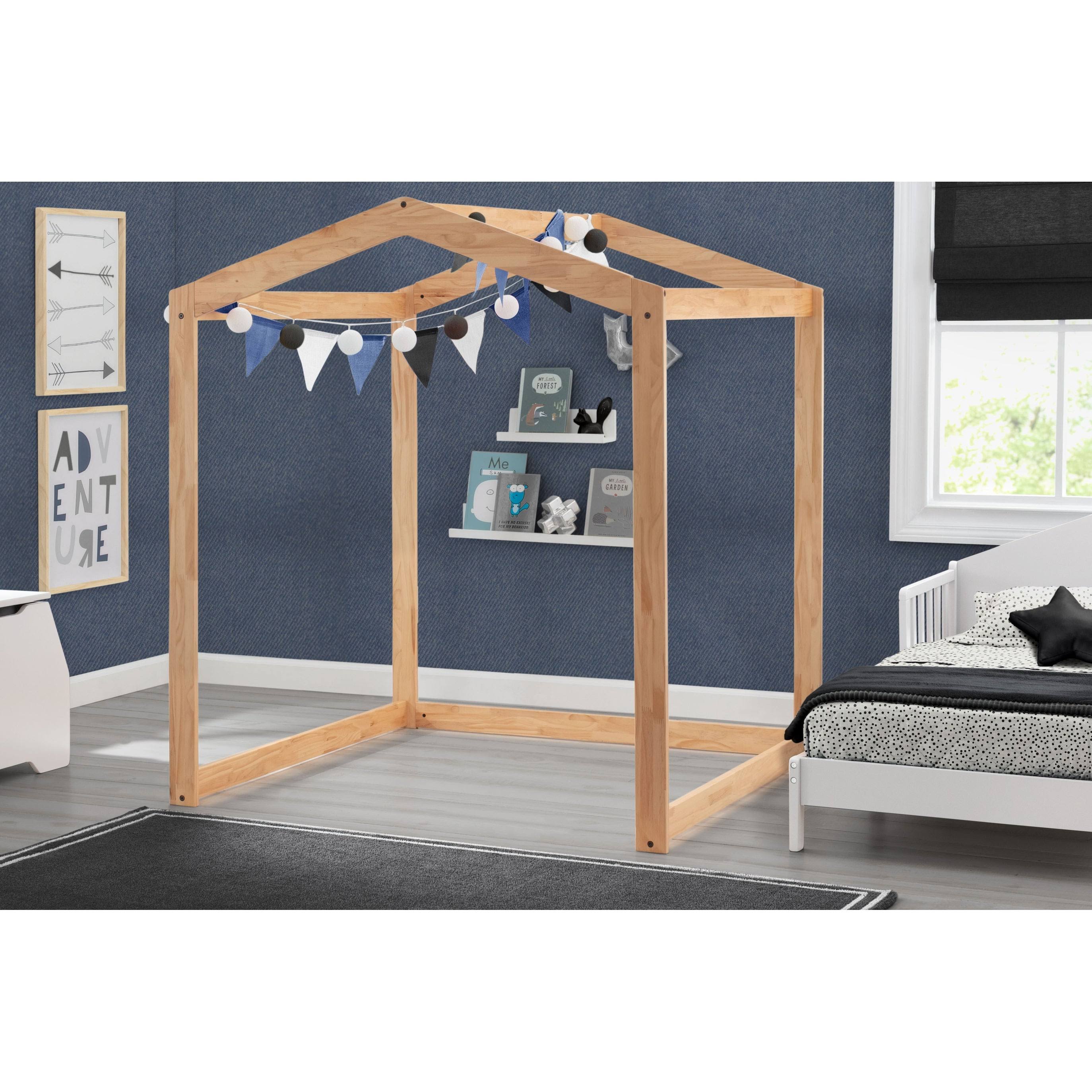 Delta Children Homestead Wood Indoor Playhouse, Natural