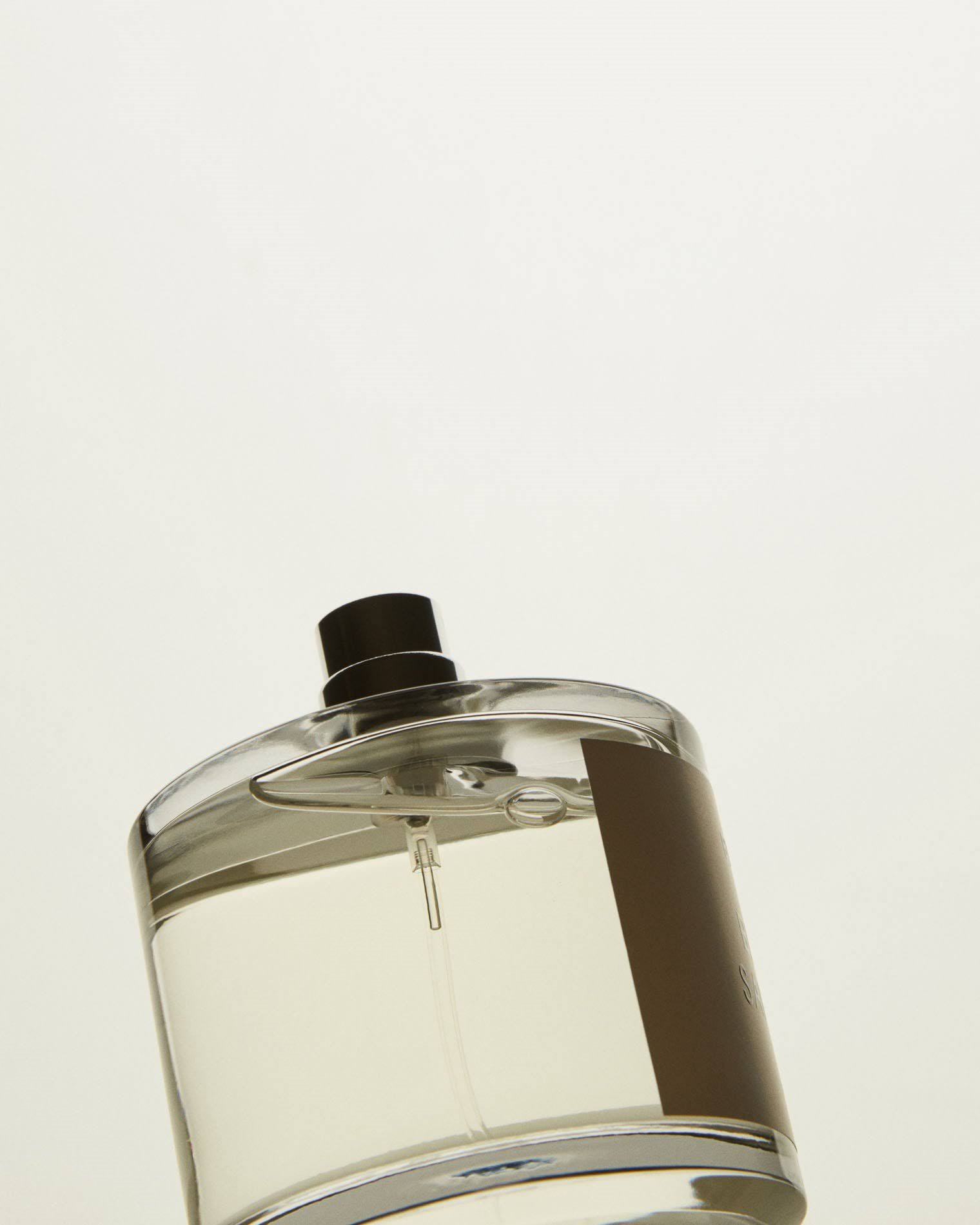 Black Saffron Eau De Parfum Spray Byredo