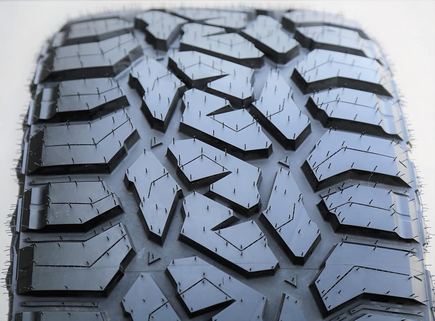Miletrip TP99 R/T All-Terrain Mud Off-Road Light Truck Radial Tire-35X13.50R26LT 35X13.50X26 35X13.50-26 126Q Load Range F LRF 12-Ply BSW Black Side Wall, 35X13.50R26