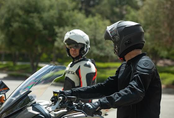 Sena Outrush R Bluetooth Helmet