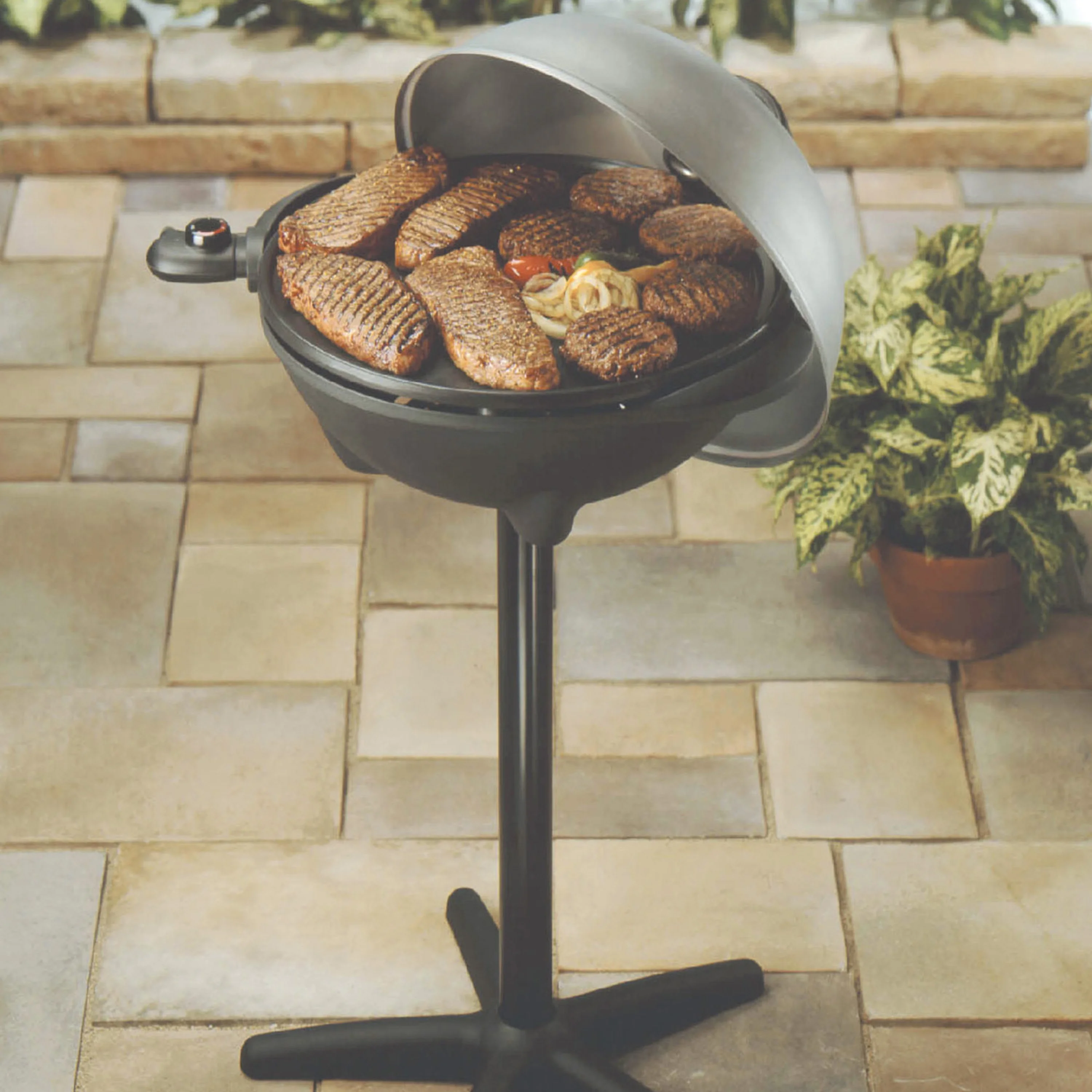 George Foreman 15-Serving Indoor/Outdoor Electric Grill, Silver, GGR50B