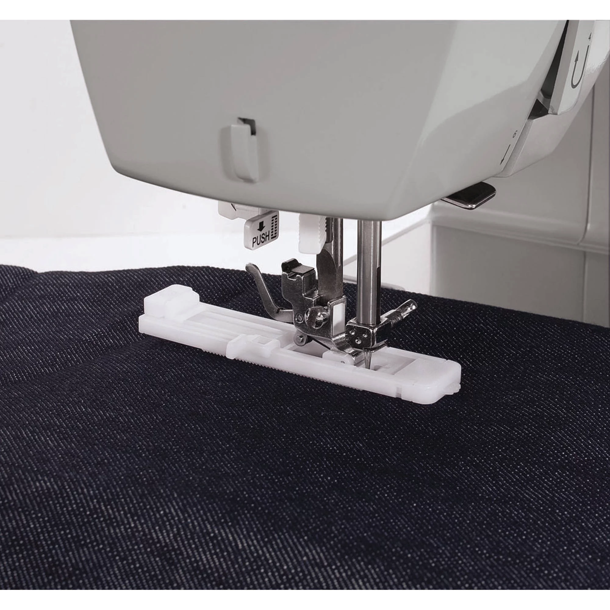 SINGER® Heavy Duty 4423 Sewing Machine with 97 Stitch Applications: Perfect for Sewing All Types of Fabrics with Ease, Even Leather!