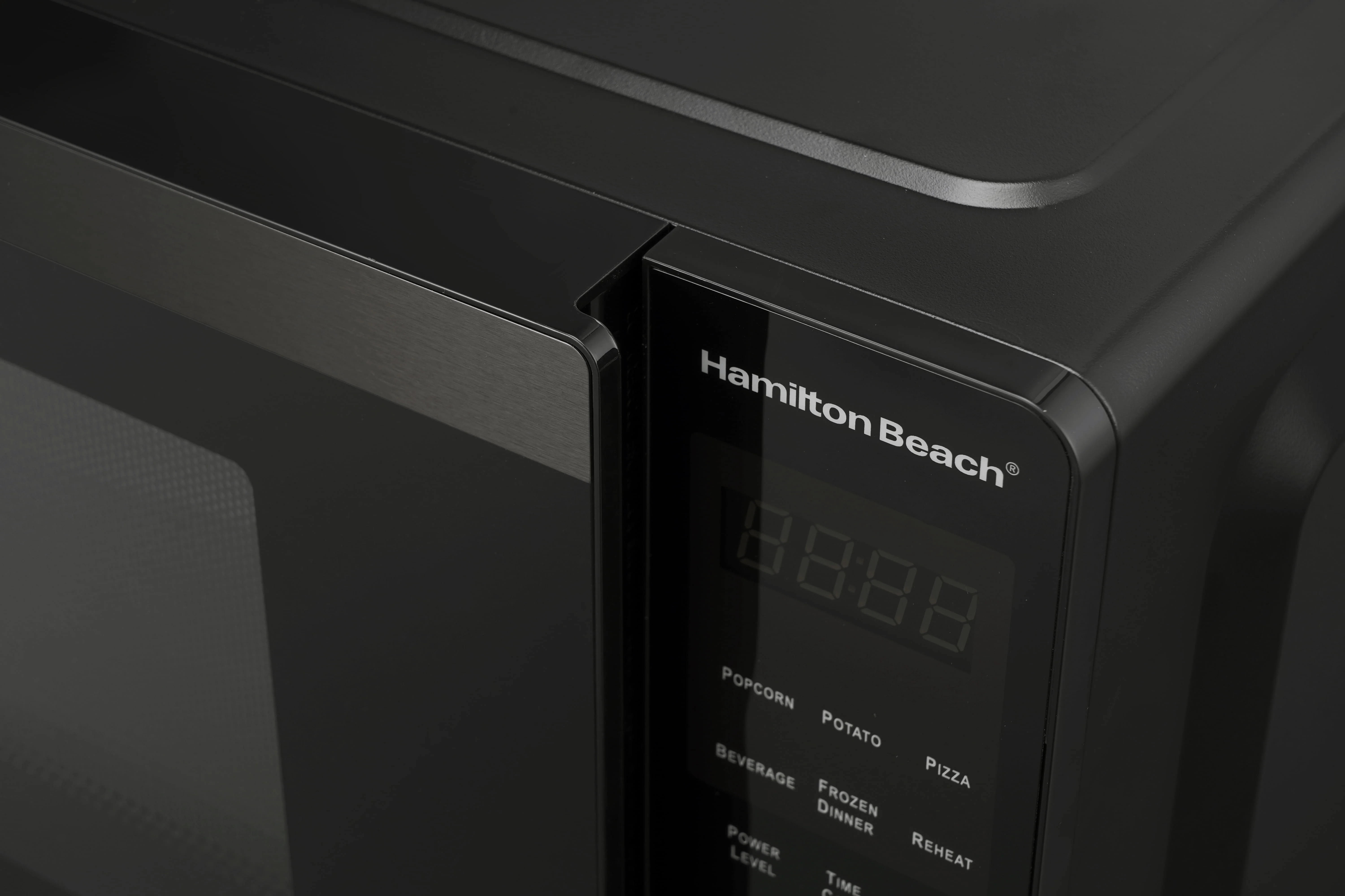 Hamilton Beach 0.9 Cu ft Countertop Microwave Oven, 900 Watts, Stainless Steel, New