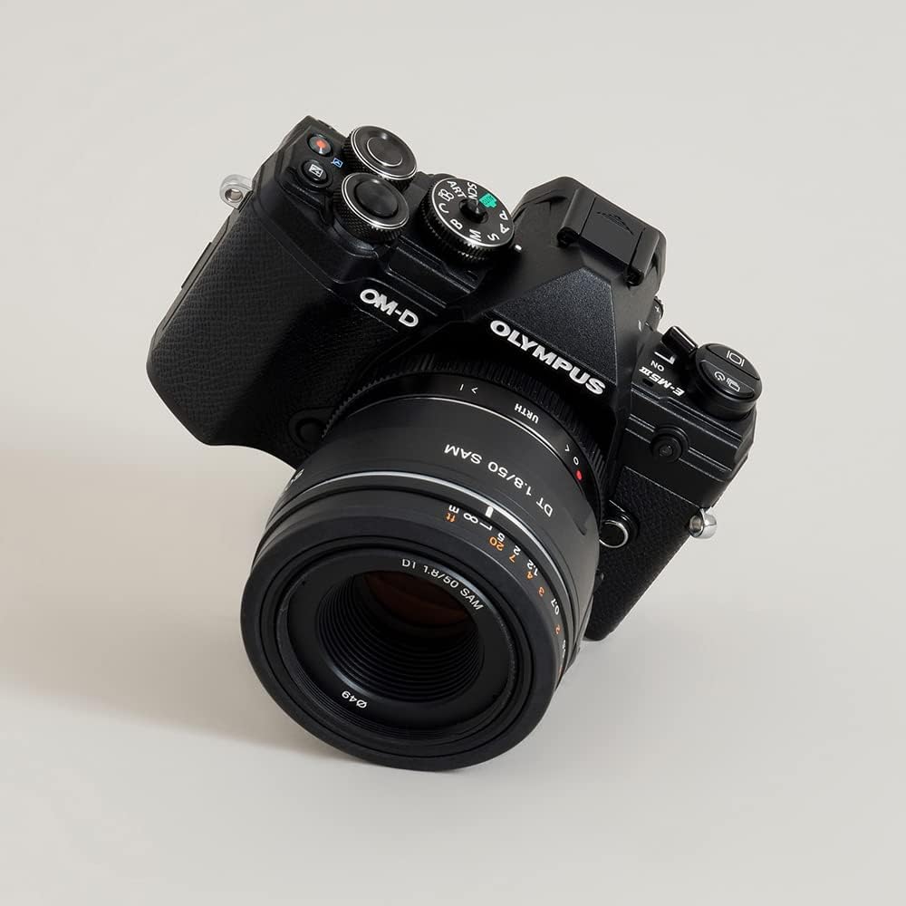 Urth Lens Mount Adapter: Compatible with Olympus OM Lens to Micro Four Thirds (M4/3) Camera Body