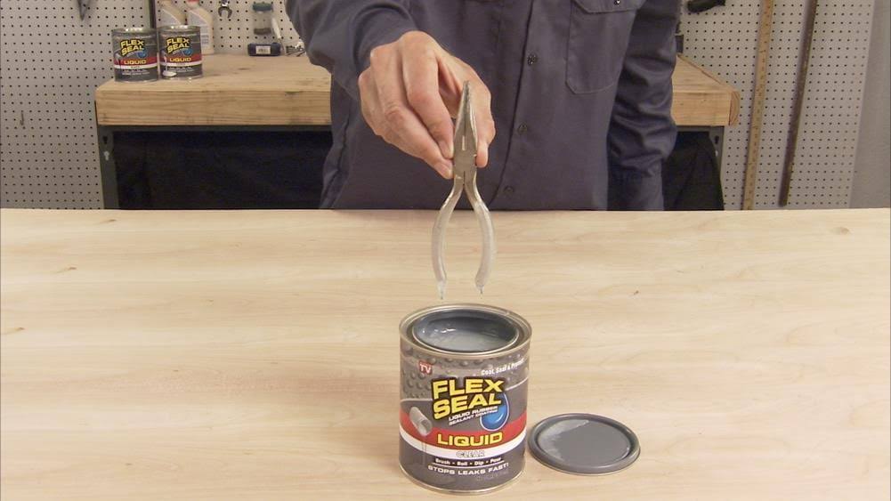 Flex Seal Liquid Rubber Sealant Coating, Clear Can, 1 Gallon