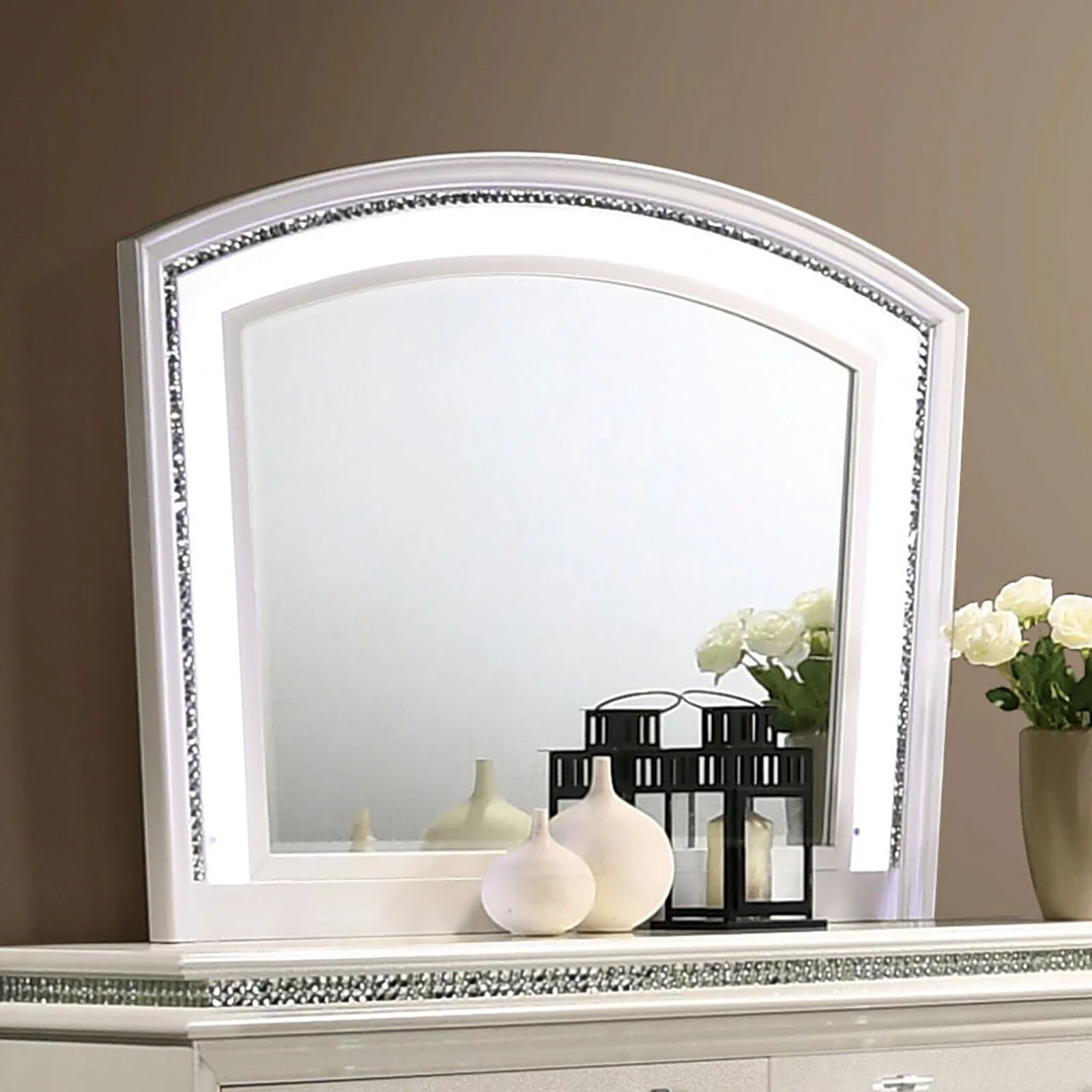 Antique Contemporary Pearl White 4pc Bedroom Queen Size Bed Set Dresser Mirror Nightstand Bedroom Furniture Padded HB LED