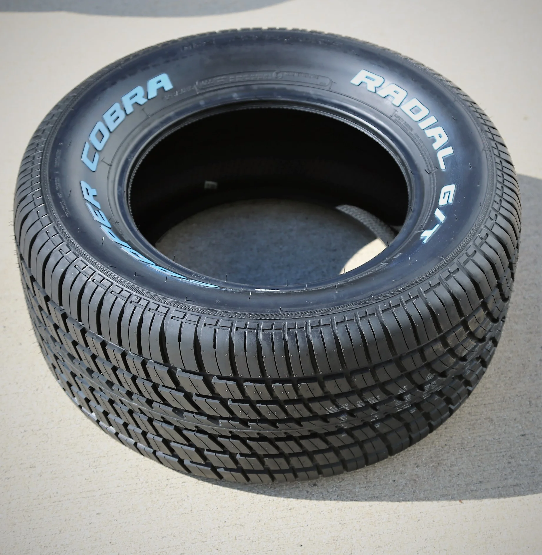 Cooper Cobra Radial G/T All Season P225/70R15 100T Passenger Tire