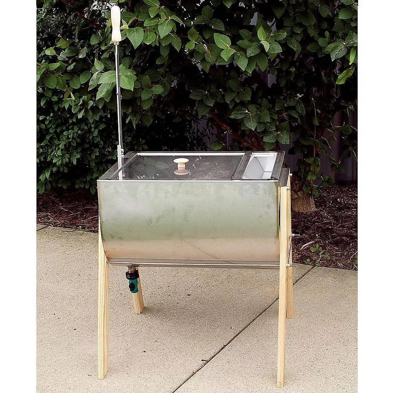 Lehman's Own Laundry Agitator Hand Washer Tub and Wringer with Wooden Legs, 15 Gallon