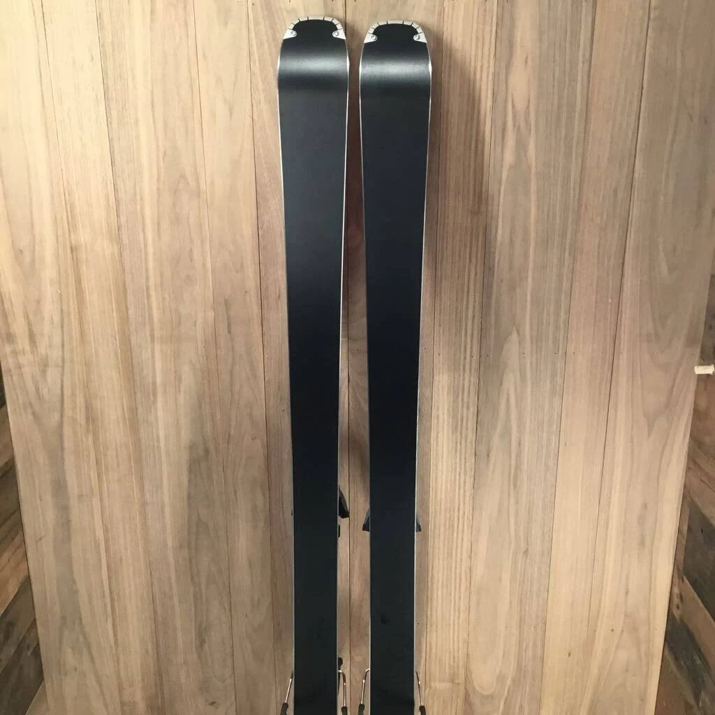 Atomic Savor 5 New Ski with Bindings 158 (Red)