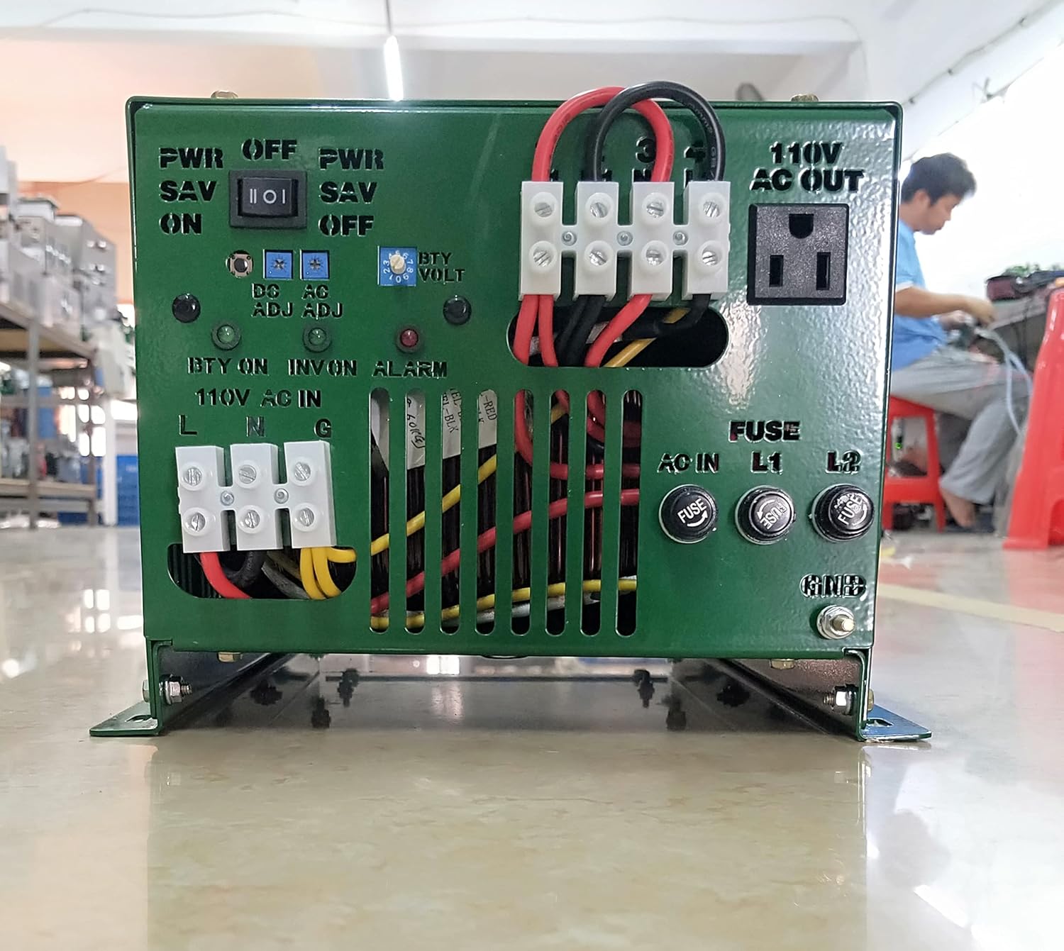 Nutural Power 5000W LF Split Phase Pure Sine Wave Power Inverter DC 12V to AC 110V and 220V 60Hz, with 110V BTY Charger Function, AMG Version